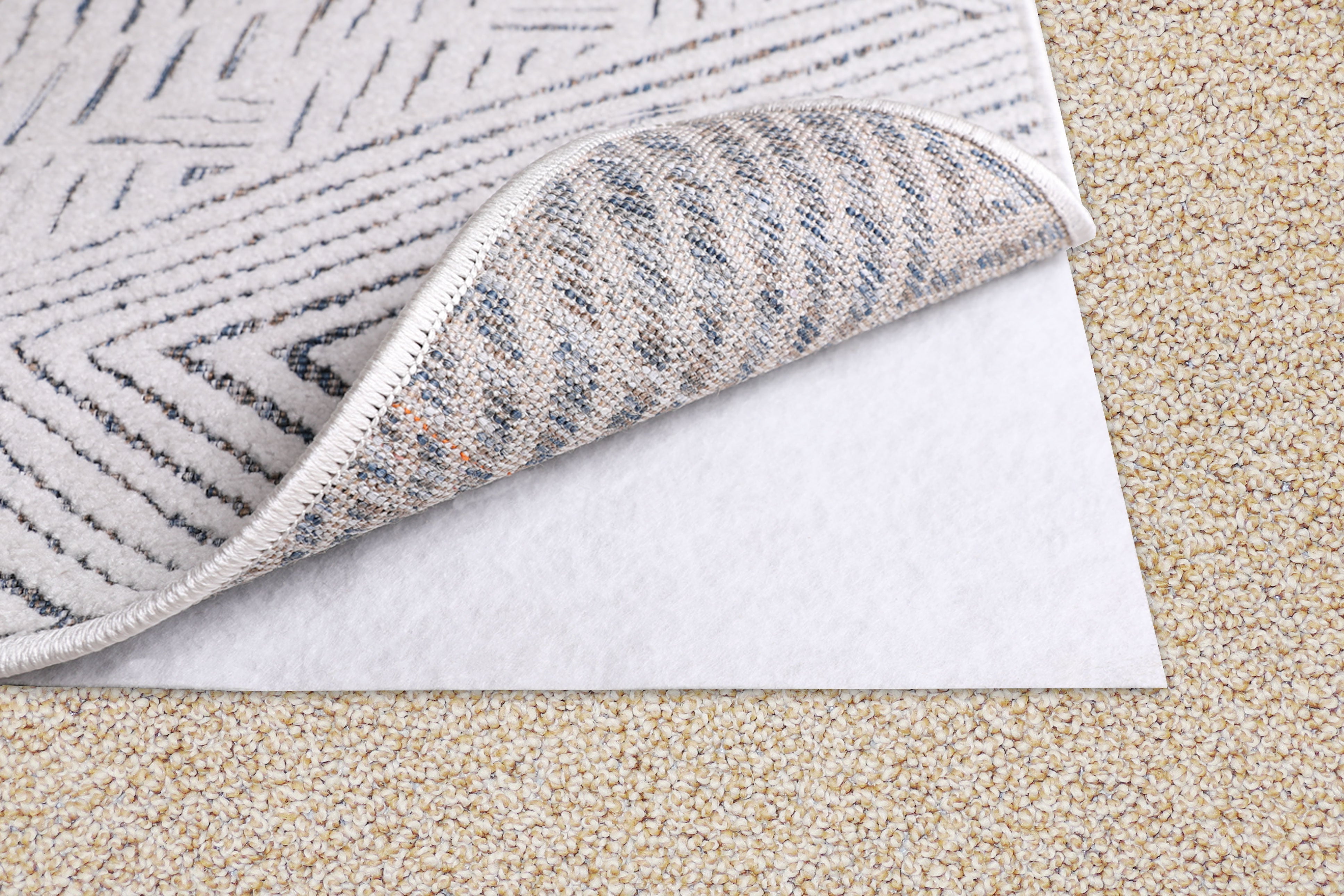 Anti Slip Carpet Pads Make The Corners of Carpet Flat, The Carpet Stickers  are Suitable for